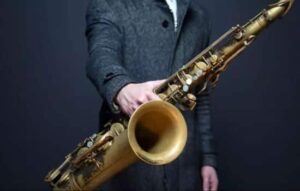 Aprende a tocar saxofón fácilmente