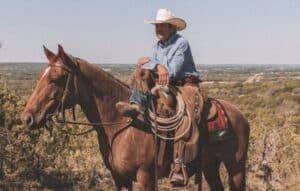 Vive la aventura del Oeste en Telegram