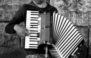 Domina el acordeón con apps