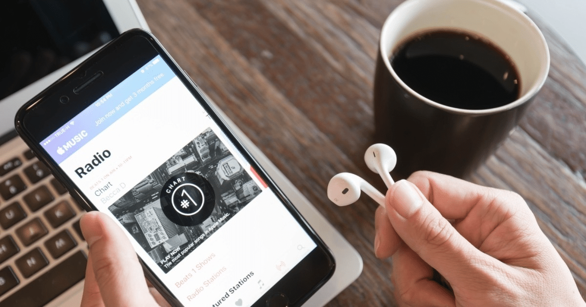 Radio: Tu Música en un Clic