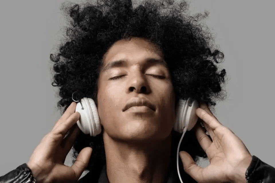 Radio Online: La Magia en Tu Mano